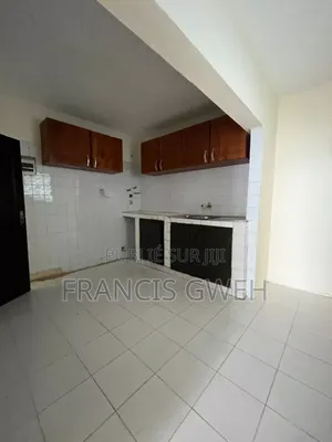 4chbre Duplex dans Francis Gweh, Cocody à Louer