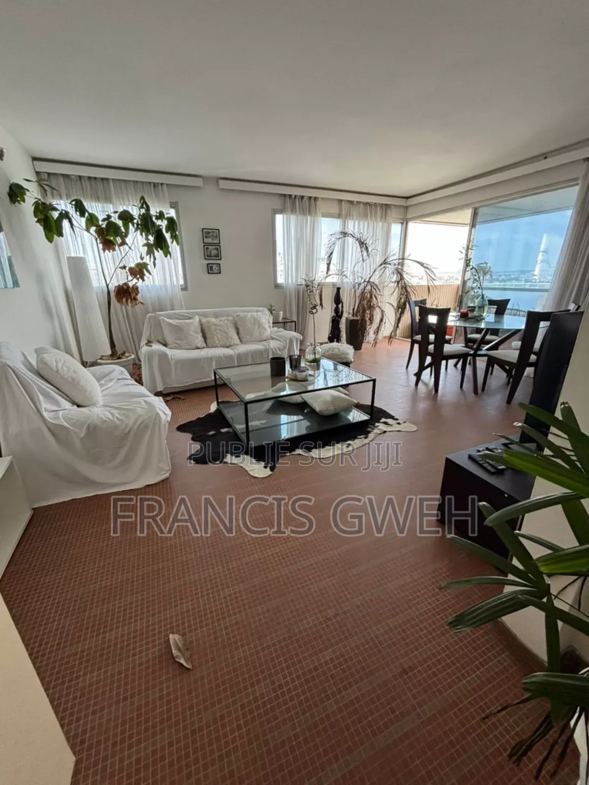 4chbre Duplex dans Francis Gweh, Cocody à Louer