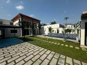 6chbre Duplex dans Francis Gweh, Cocody à Louer