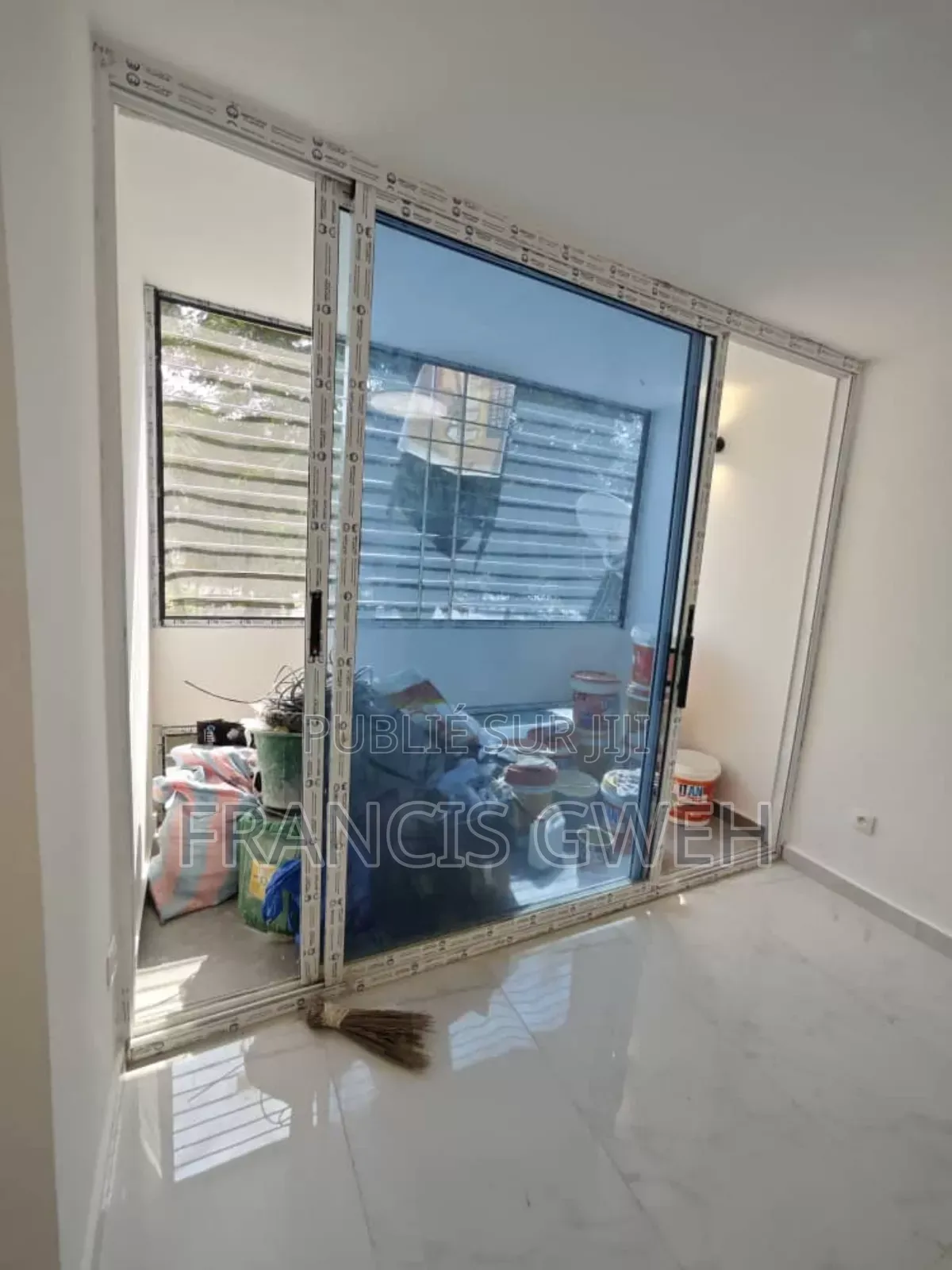 2chbre Appartement dans Francis Gweh, Cocody à Louer
