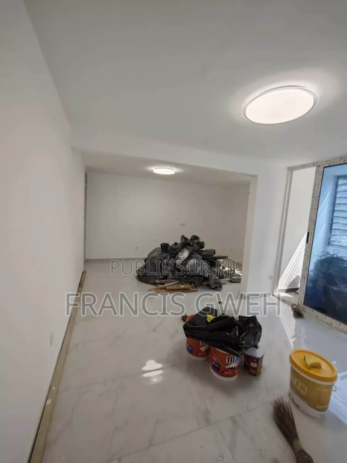 2chbre Appartement dans Francis Gweh, Cocody à Louer