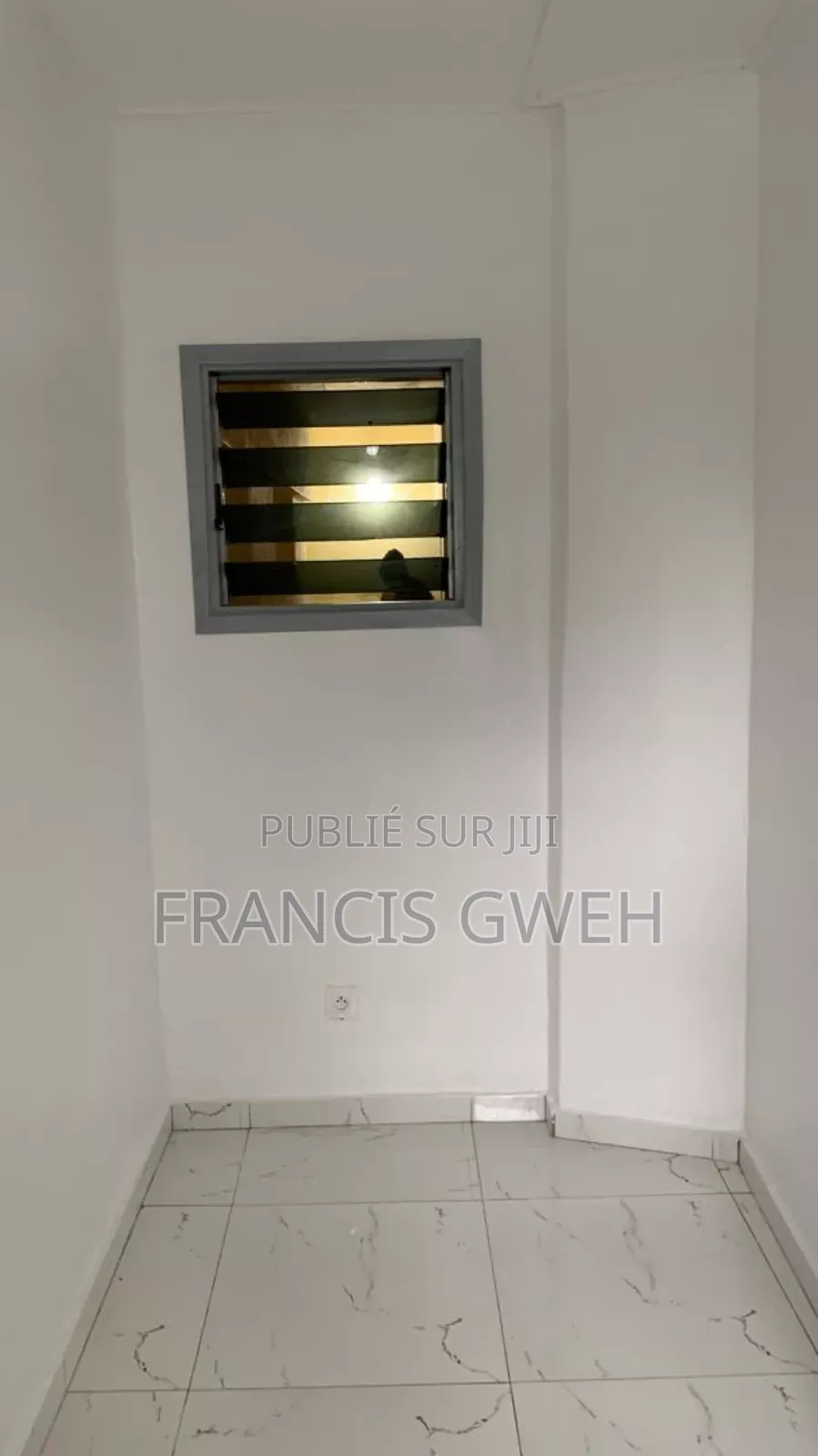 1chbre Appartement dans Francis Gweh, Cocody à Louer