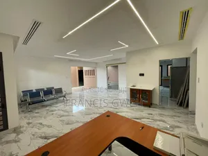 5chbre Duplex dans Francis Gweh, Cocody à Louer