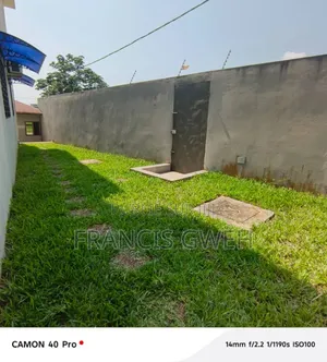 4chbre Duplex dans Francis Gweh, Cocody à Louer