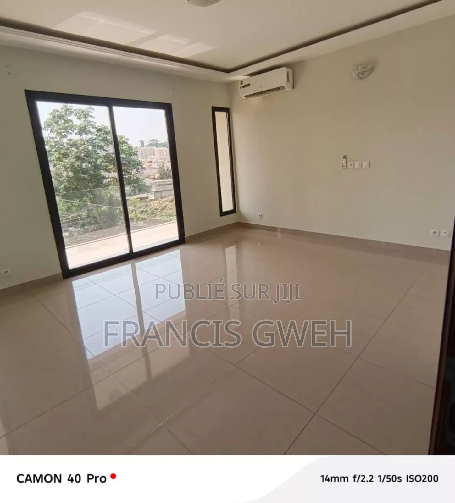 4chbre Duplex dans Francis Gweh, Cocody à Louer