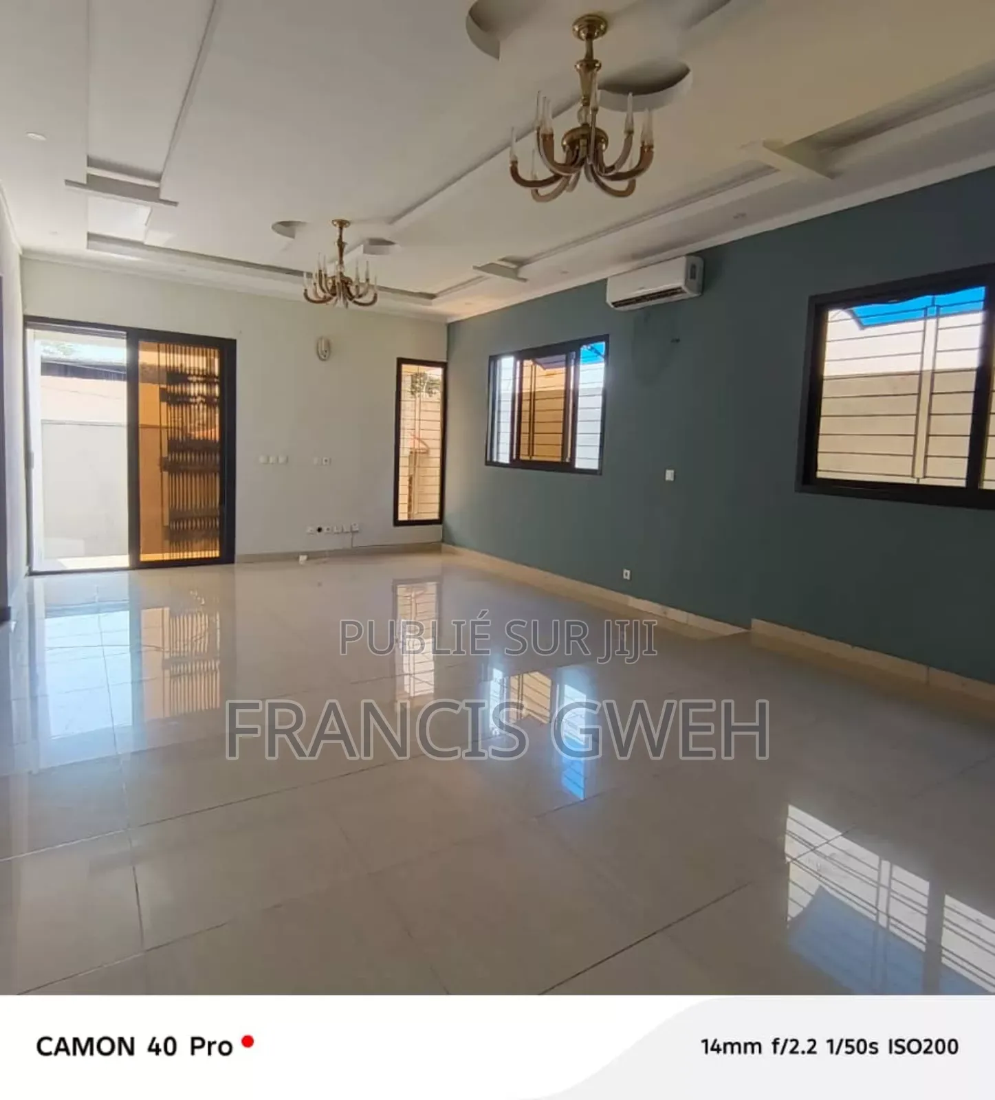 4chbre Duplex dans Francis Gweh, Cocody à Louer