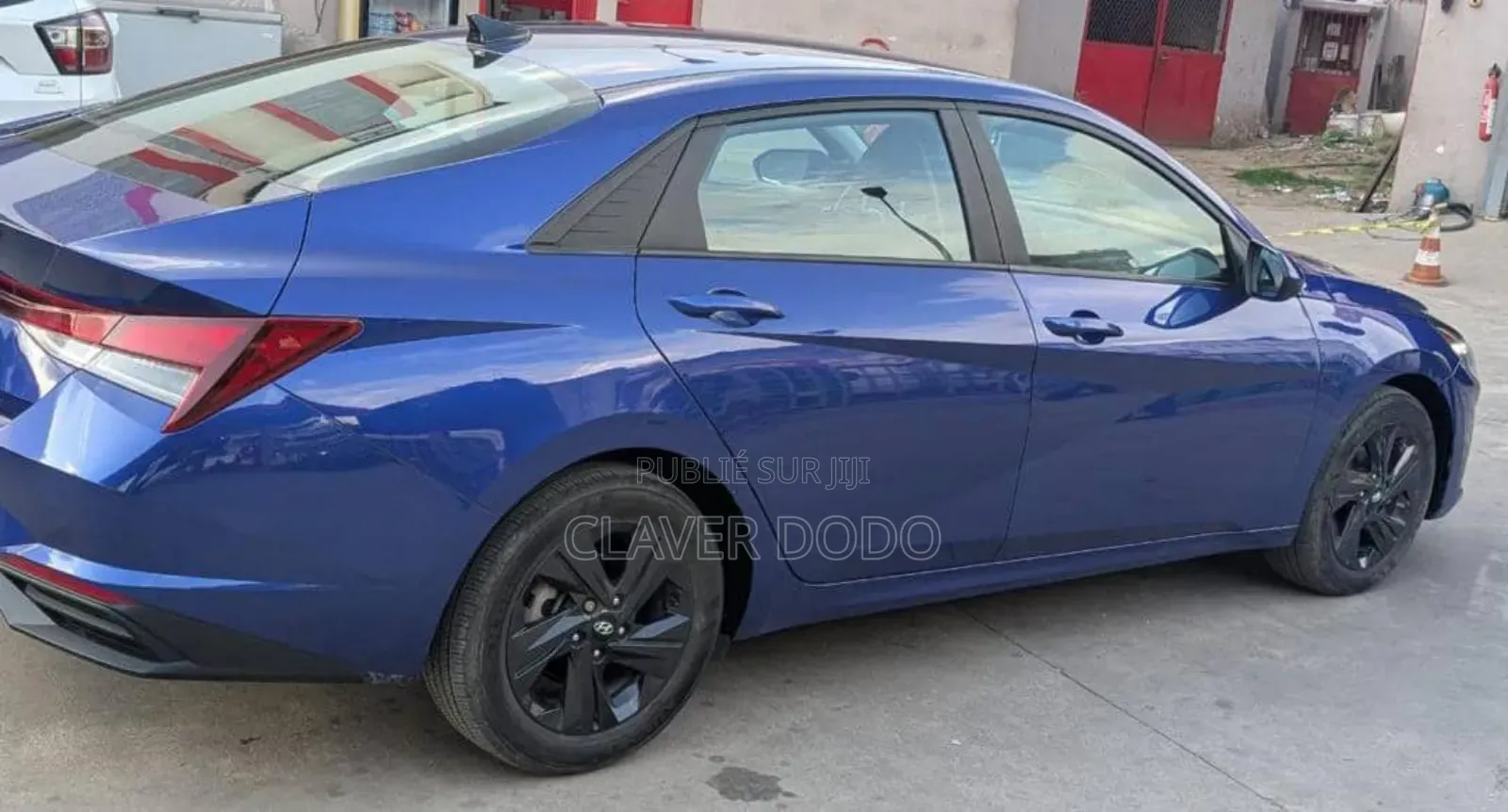 Hyundai Elantra 2022 Blue