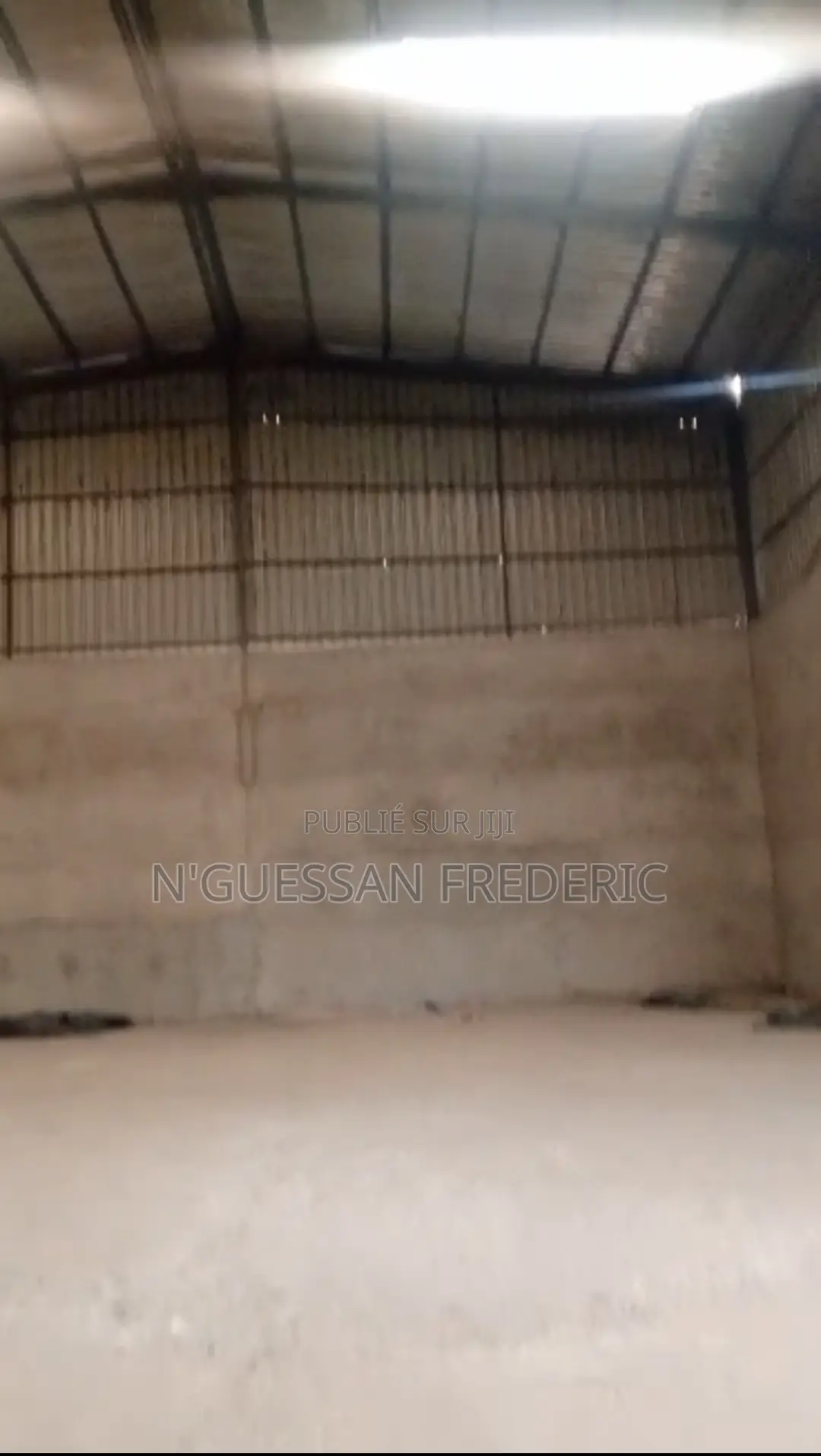 Entrepôt 1500m2 À Louer À Yopougon Zone Industrielle