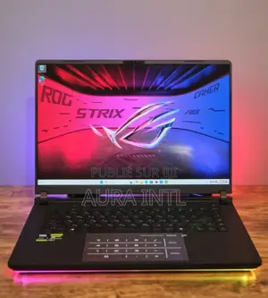 Neuf Asus ROG Strix SCAR Edition 32GB Intel Core Ultra 9 SSD 2T