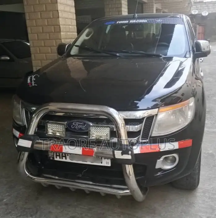 Ford Explorer XLT 4dr 4x4 (3.5L 6cyl 6A) 2013 Black