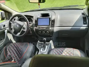 Ford Explorer XLT 4dr 4x4 (3.5L 6cyl 6A) 2013 Black