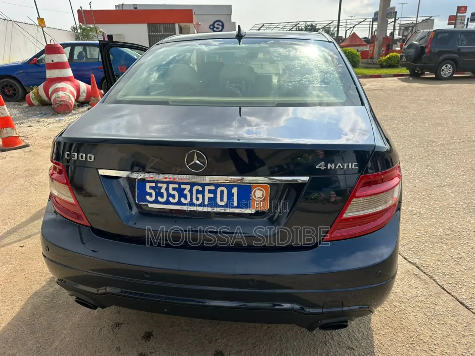 Mercedes-Benz C300 Luxury Sedan AWD (3.0L 6cyl 7A) 2009 Black