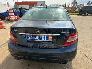 Mercedes-Benz C300 Luxury Sedan AWD (3.0L 6cyl 7A) 2009 Black