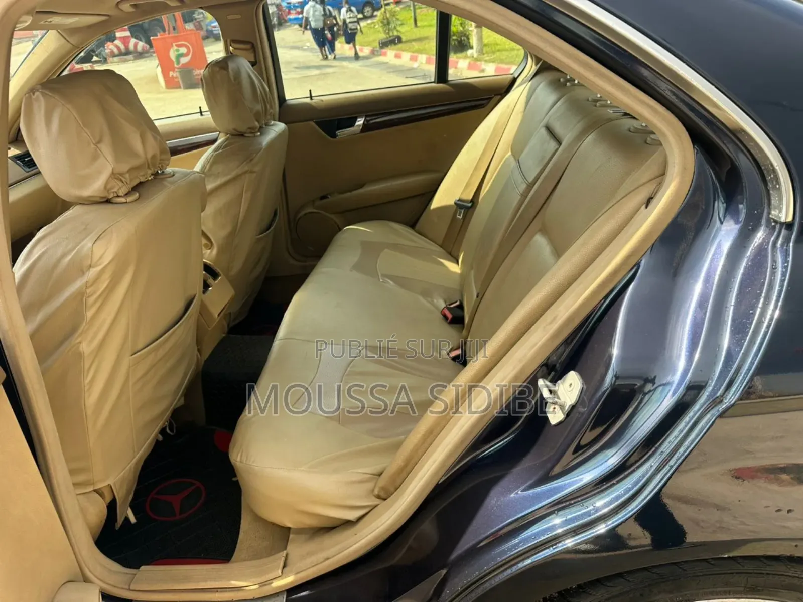 Mercedes-Benz C300 Luxury Sedan AWD (3.0L 6cyl 7A) 2009 Black