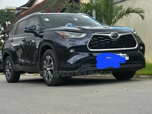 Toyota Highlander Limited 2021 Blue