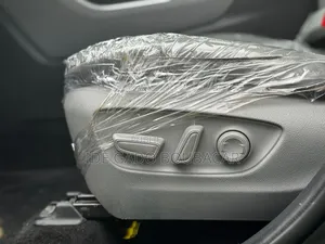 Toyota Highlander Limited 2021 Blue