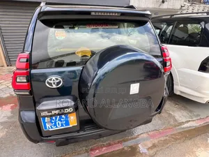 Toyota Land Cruiser Prado 3.0 172hp 2020 Blue