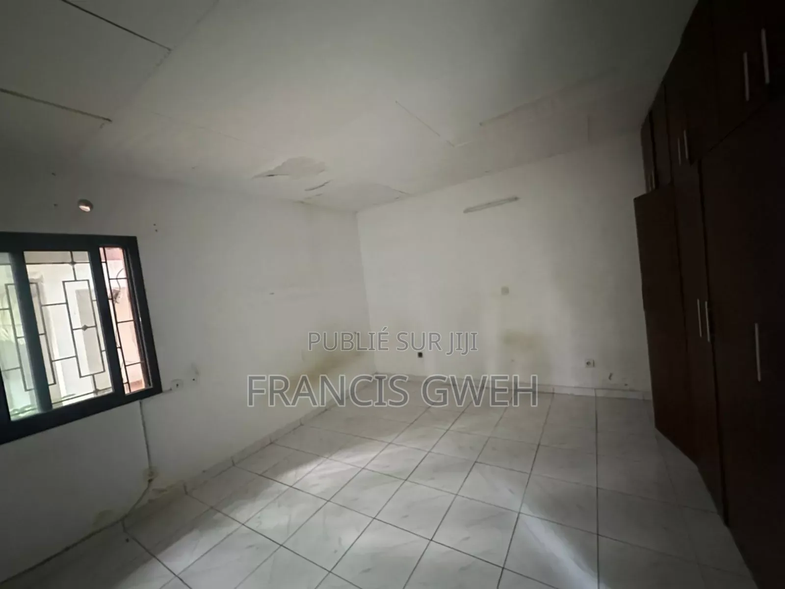 3chbre Villa dans Francis Gweh, Cocody à Louer