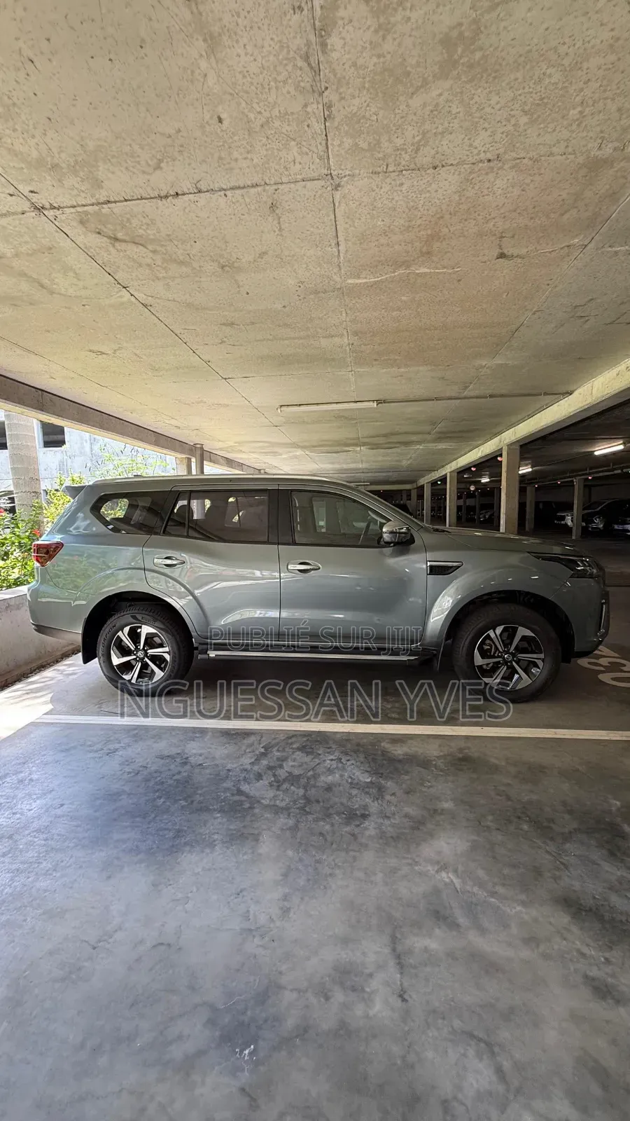 Nissan Terrano 2022 Gris