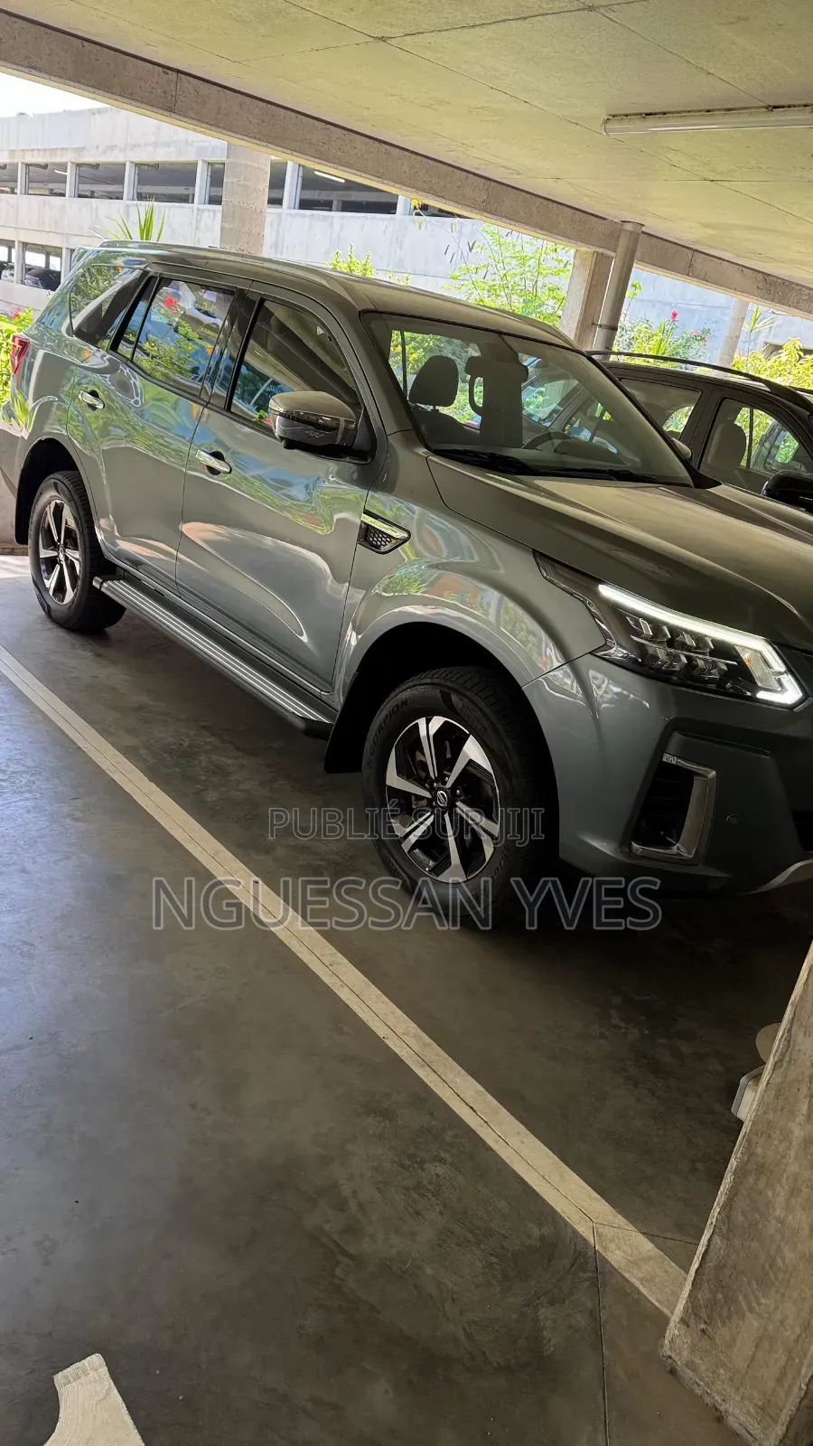 Nissan Terrano 2022 Gris