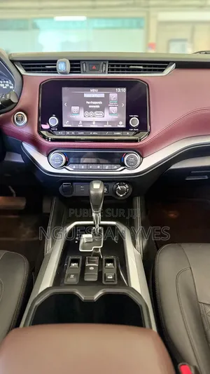 Nissan Terrano 2022 Gris