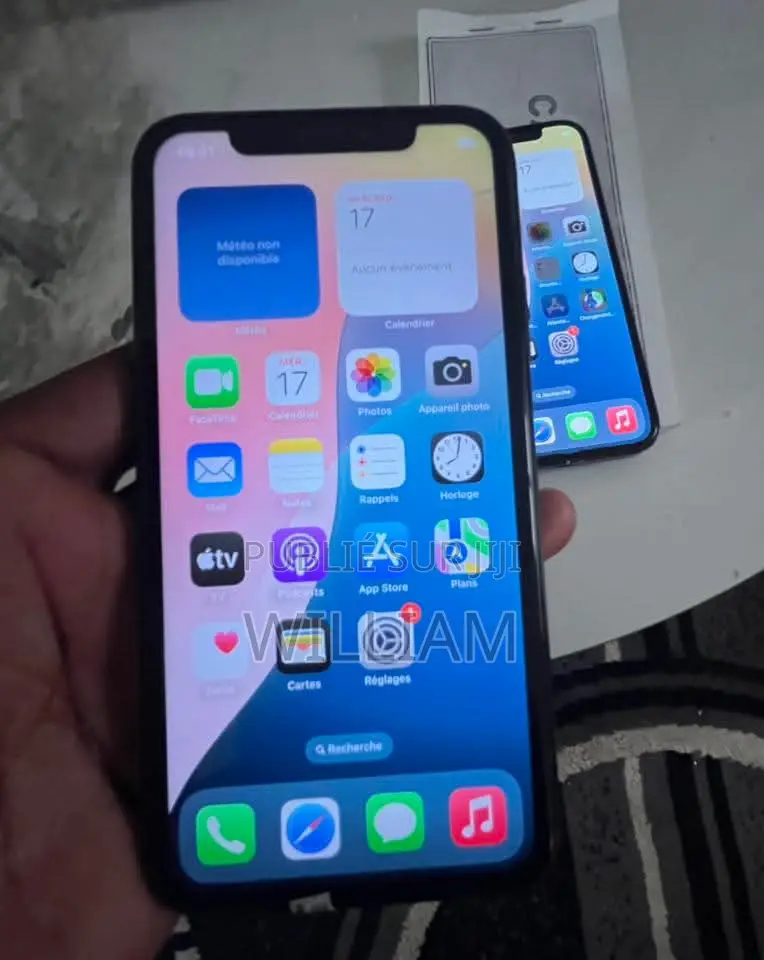 New Apple iPhone XR 64 GB Black