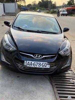 Hyundai Elantra Limited Sedan FWD (2.0L 4cyl 6A) 2017 Black