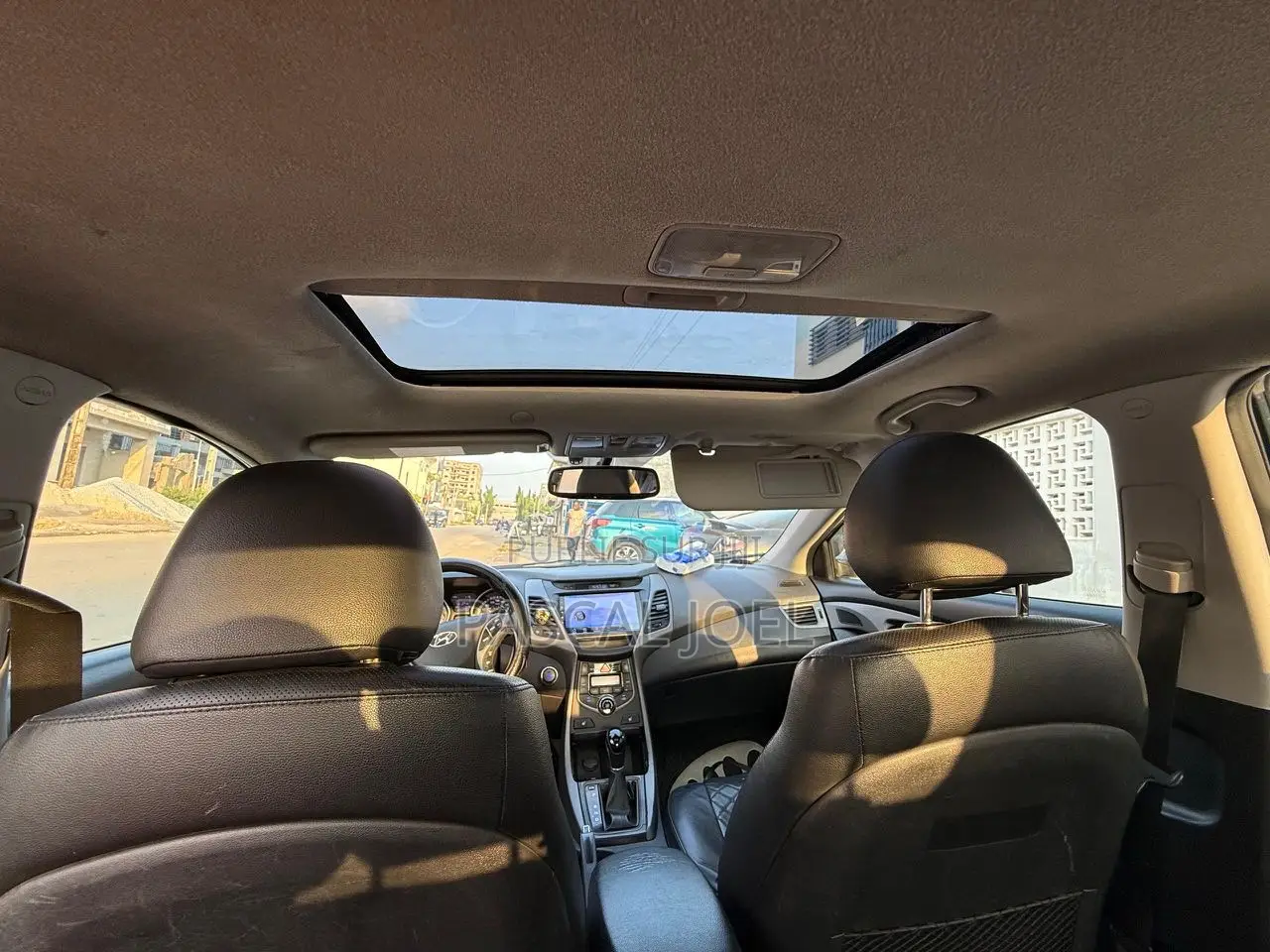 Hyundai Elantra Limited Sedan FWD (2.0L 4cyl 6A) 2017 Black