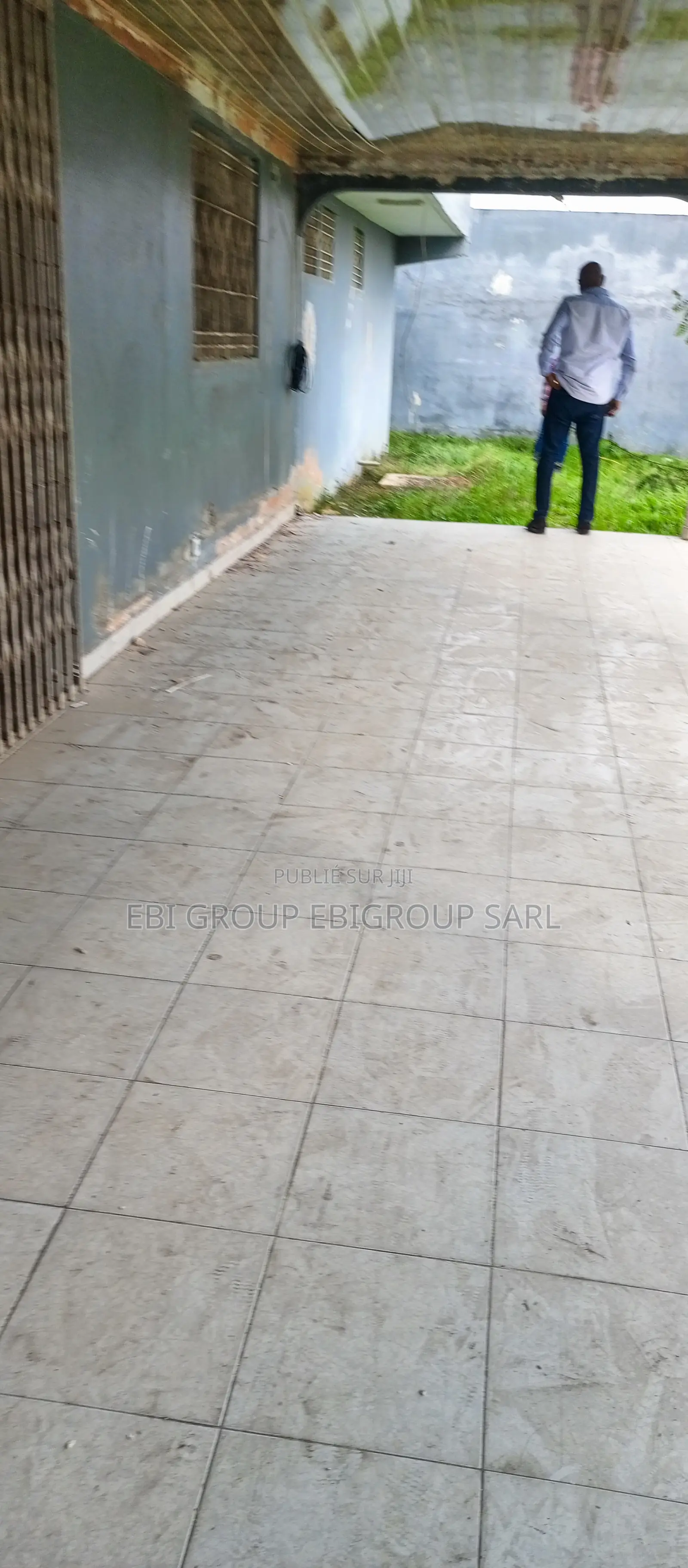 Villa 04pieces +01 Dépendante, 150 Millions