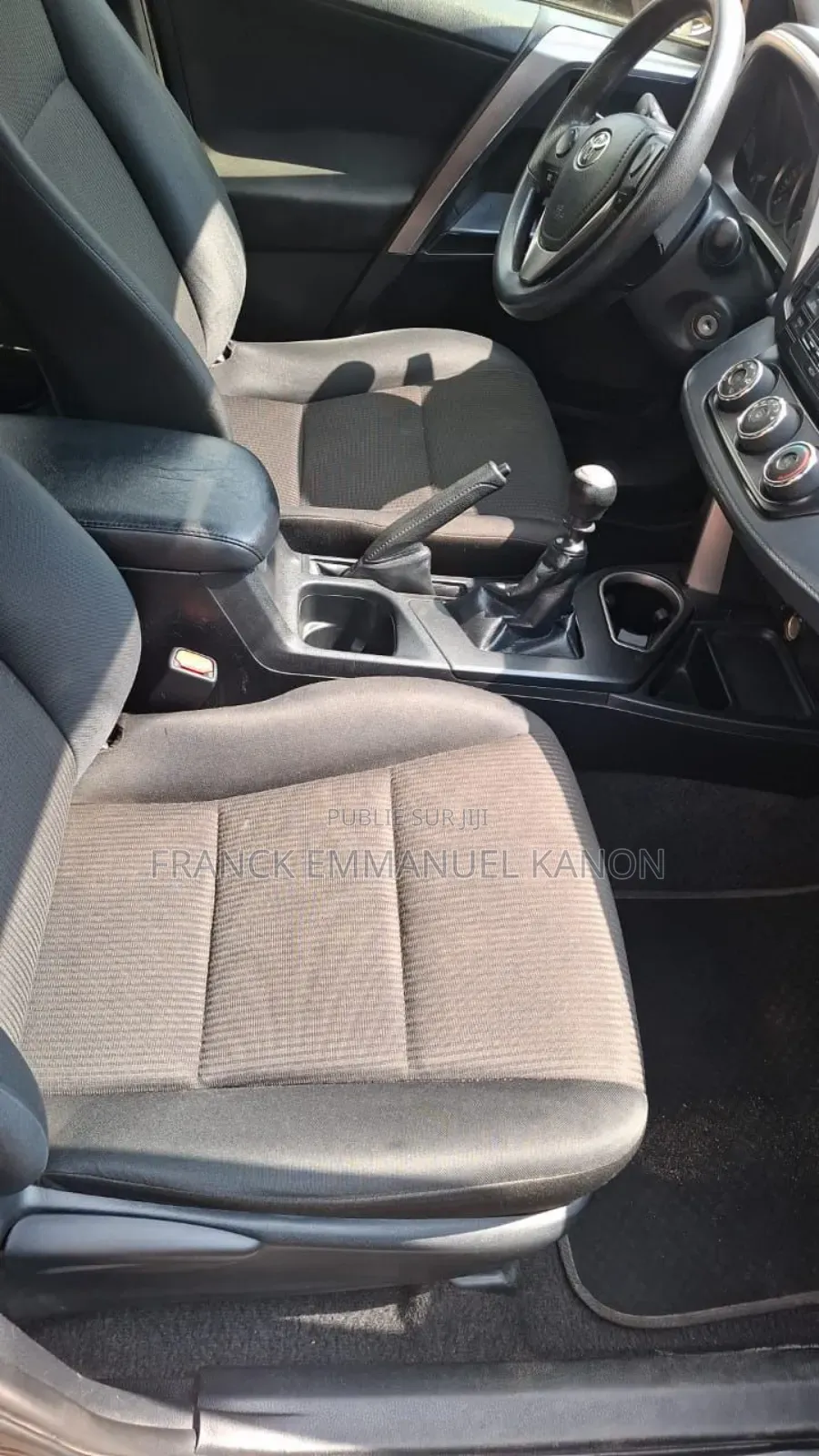 Toyota RAV4 LE 4dr SUV AWD (2.5L 4cyl 6A) 2018 Gris