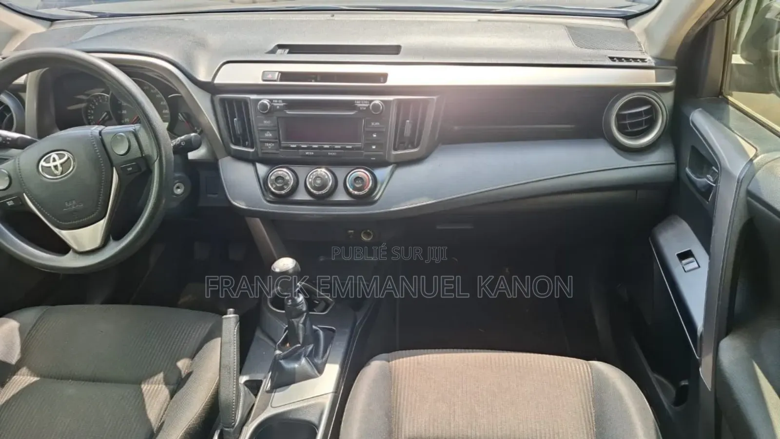 Toyota RAV4 LE 4dr SUV AWD (2.5L 4cyl 6A) 2018 Gris