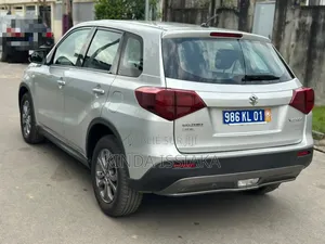 Suzuki Vitara 2021 Gris