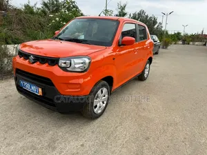 Suzuki S-Presso 2022 Orange