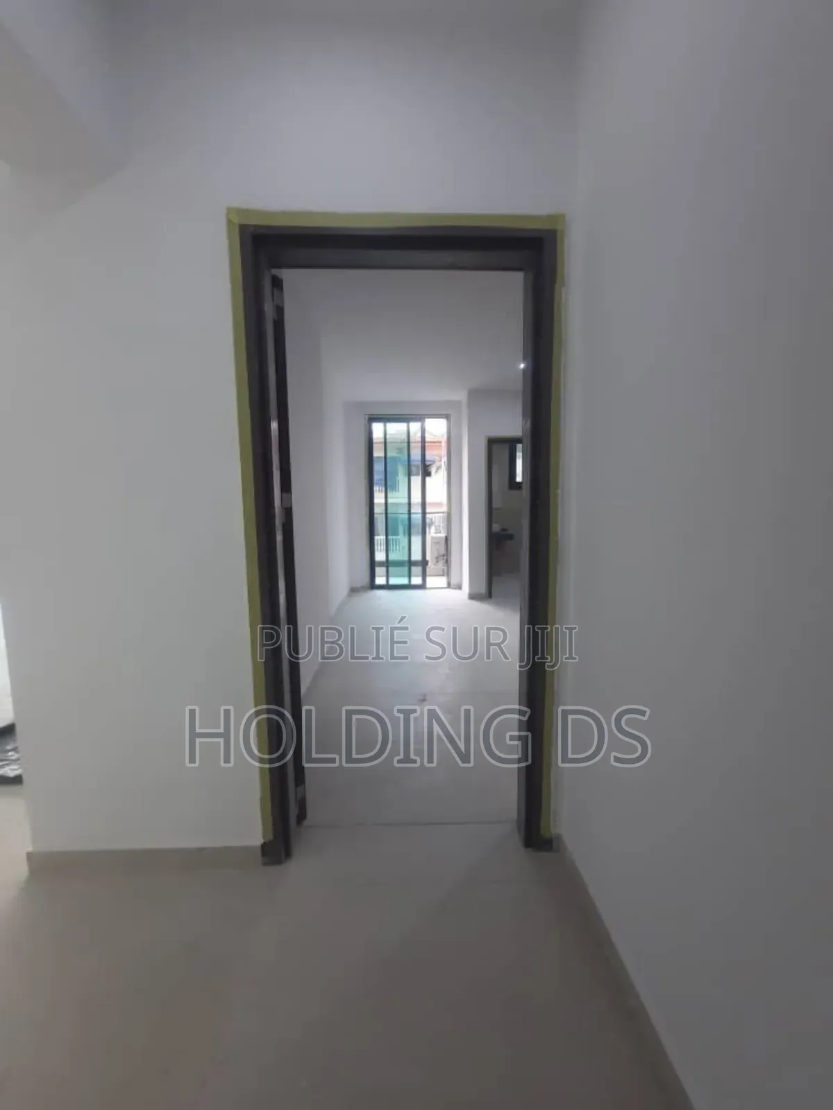 Furnished 3chbre Appartement dans Location Immobilière, Cocody à Vendre