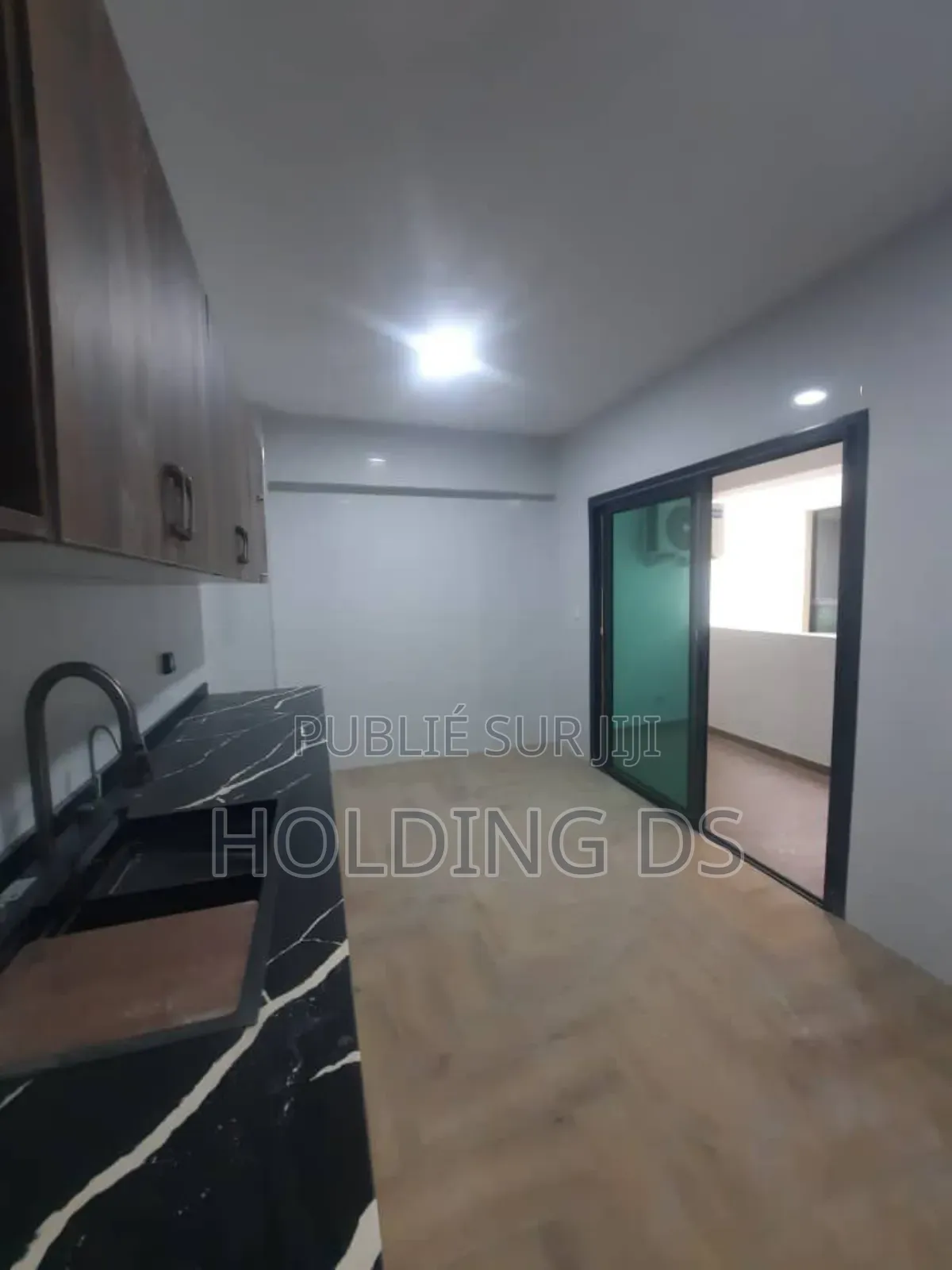 Furnished 3chbre Appartement dans Location Immobilière, Cocody à Vendre