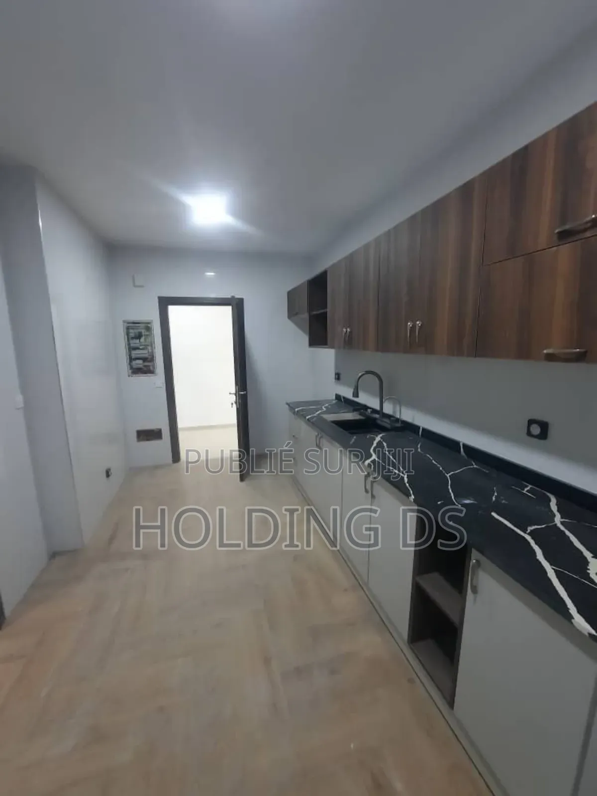 Furnished 3chbre Appartement dans Location Immobilière, Cocody à Vendre