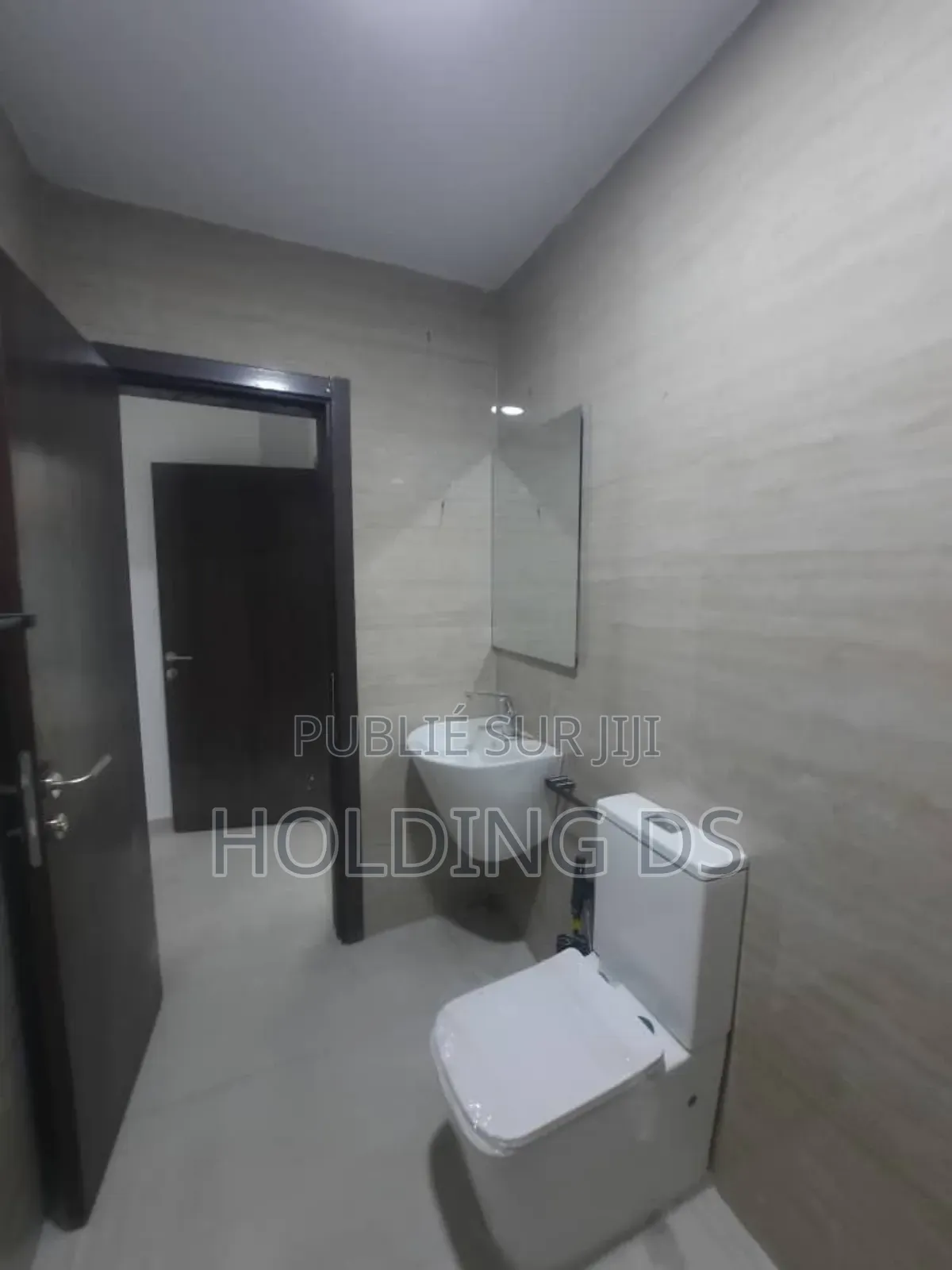 Furnished 3chbre Appartement dans Location Immobilière, Cocody à Vendre