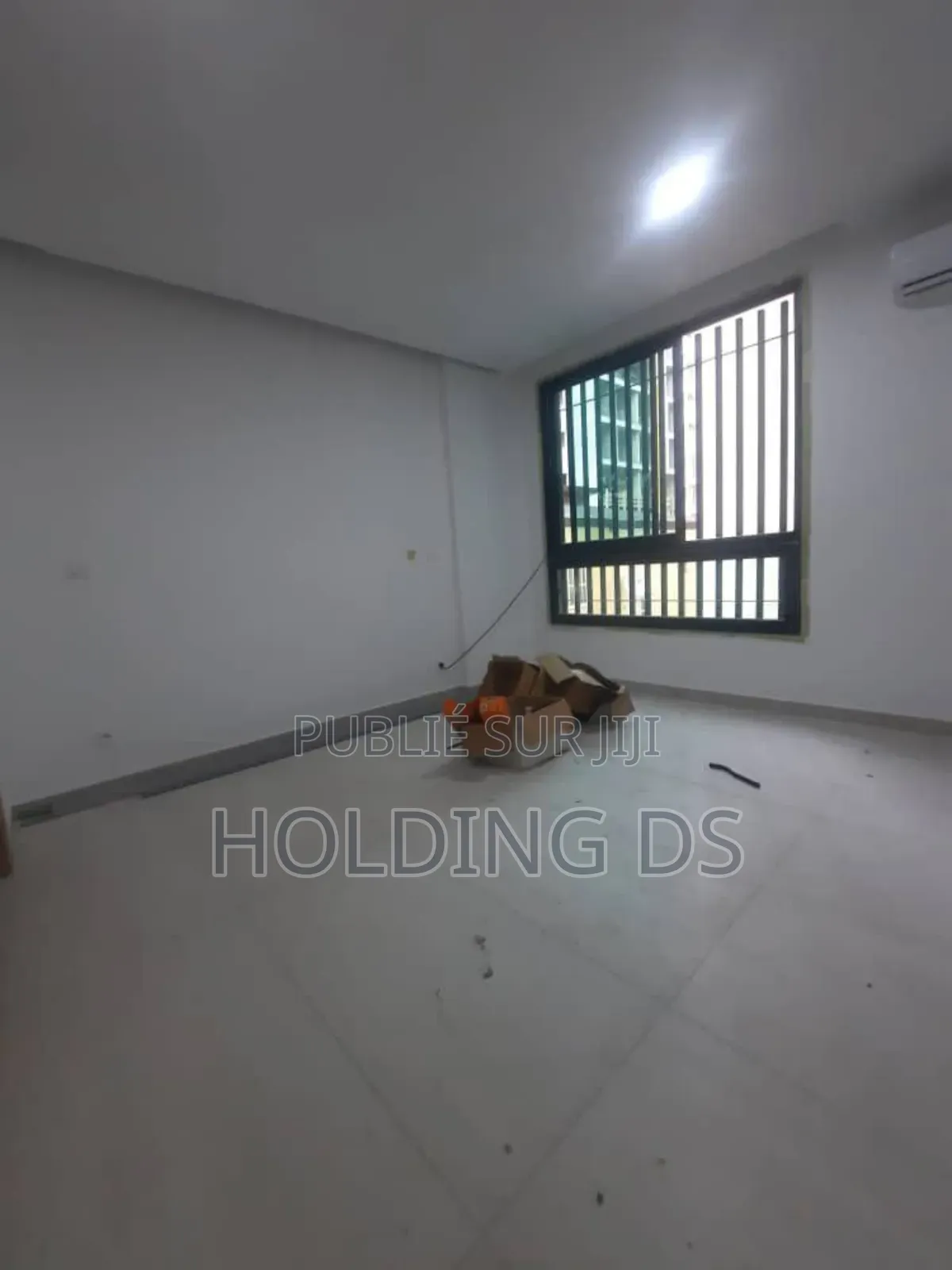 Furnished 3chbre Appartement dans Location Immobilière, Cocody à Vendre