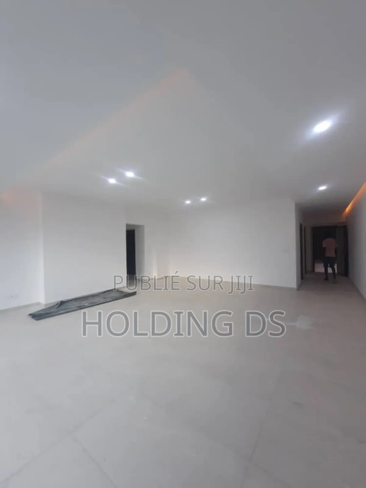 Furnished 3chbre Appartement dans Location Immobilière, Cocody à Vendre