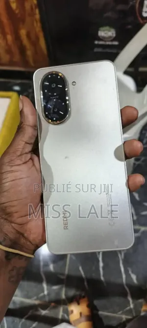 New Xiaomi Redmi A5 4G 128 GB Doré