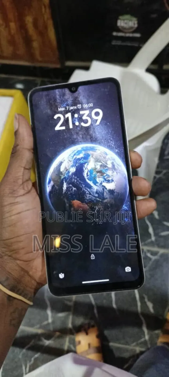 New Xiaomi Redmi A5 4G 128 GB Doré