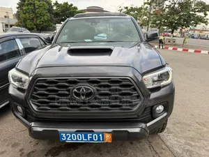 Toyota Tacoma 2022 Gris