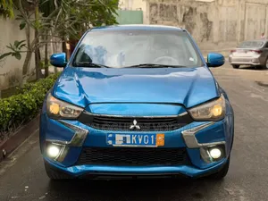 Mitsubishi Outlander 2018 Blue