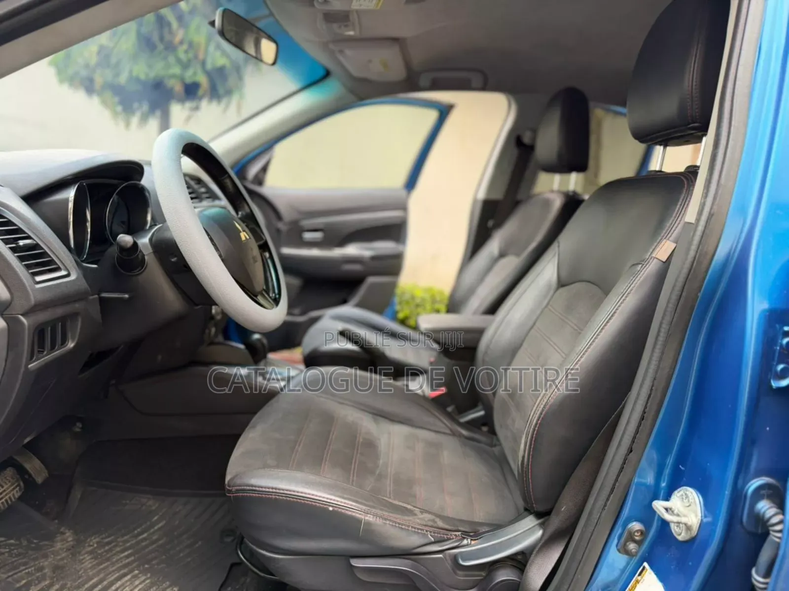 Mitsubishi Outlander 2018 Blue