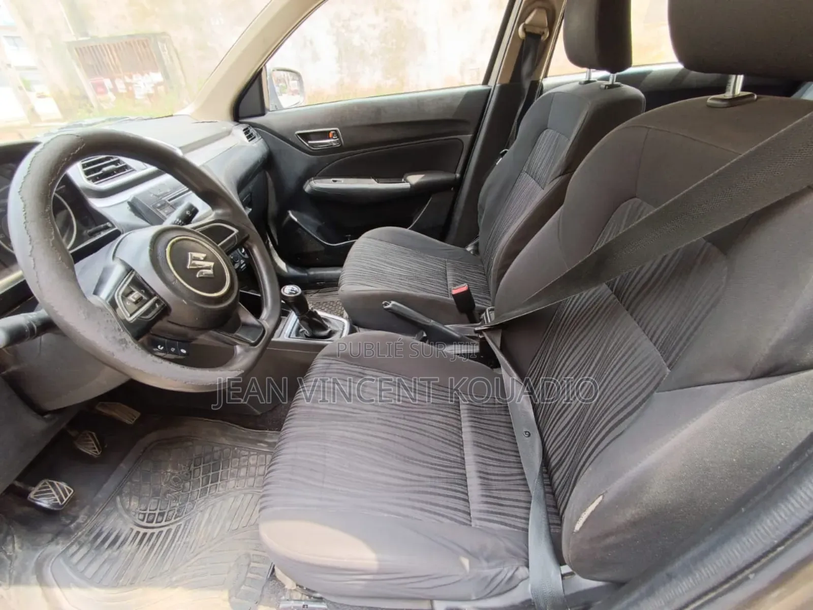 Suzuki Dzire 2022 Argenté