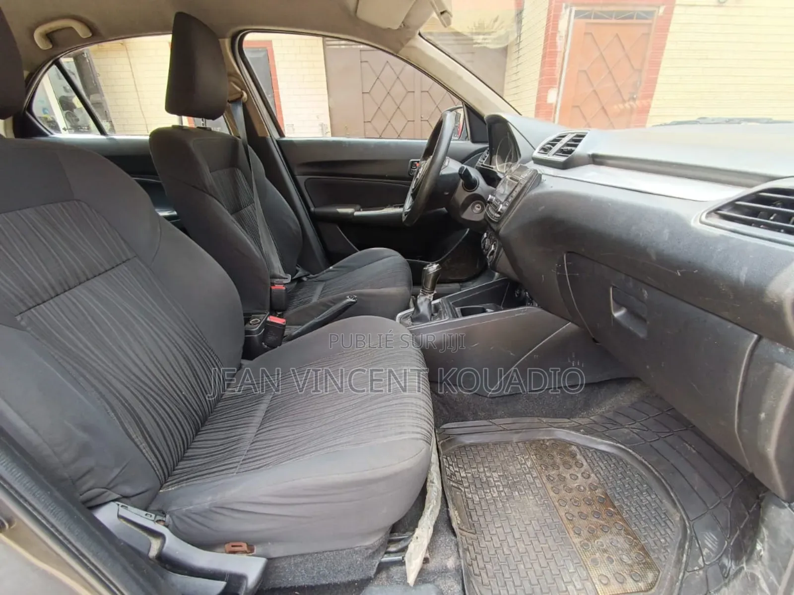 Suzuki Dzire 2022 Argenté