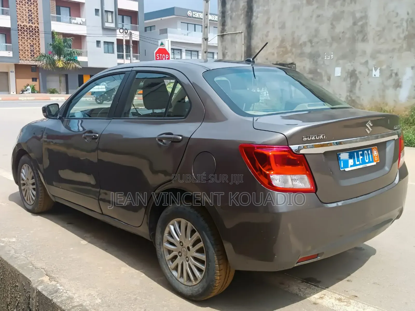 Suzuki Dzire 2022 Argenté