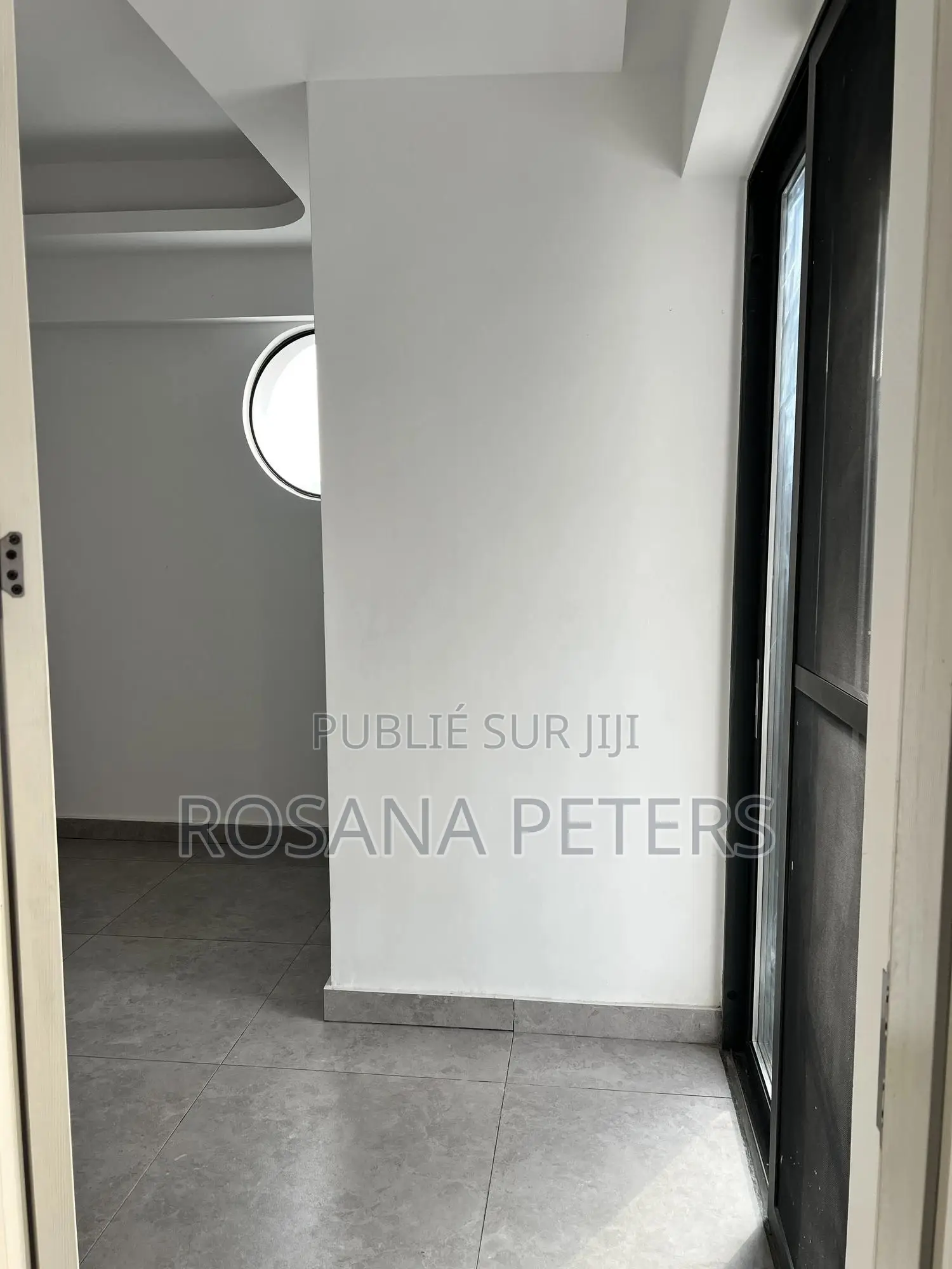 Appartements 2 Pièces en Zone 4