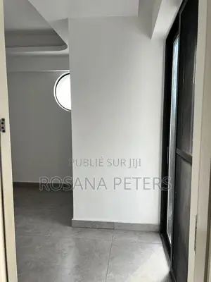 Appartements 2 Pièces en Zone 4