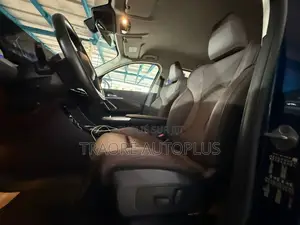 BMW X1 xDrive28i AWD 2024 Blue